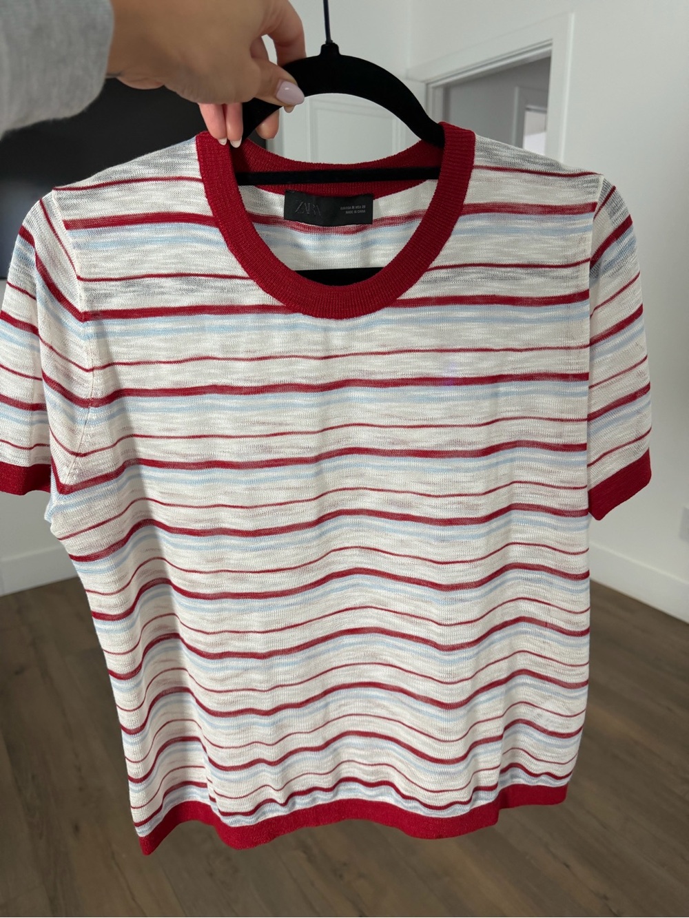Zara women’s Red White blue Striped Short Sleeve Knit Shirt